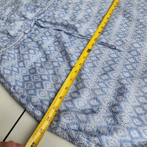 Ann Taylor Sleeveless Dress Casual Blue White Knee Length Textured V-Neck Sz M - Picture 12 of 16